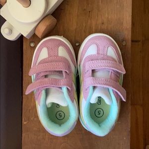 Cat & Jack toddler size 5 sneakers